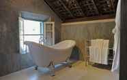 Toilet Kamar 5 Villa Weli