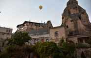 Exterior 2 Amber Cave Suites