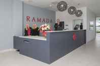 Lobby Ramada Suites By Wyndham Albany