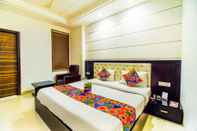 Bedroom FabHotel Transit Delhi Airport