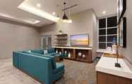 Common Space 4 SpringHill Suites by Marriott Huntington Beach Orange County