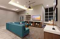 Common Space SpringHill Suites by Marriott Huntington Beach Orange County