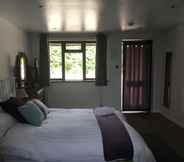 Bedroom 2 Pinewood Lodge
