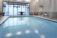 Swimming Pool Residence Inn by Marriott Columbus OSU