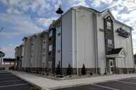 Exterior Microtel Inn & Suites by Wyndham Clarion