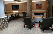 Lobby 4 Microtel Inn & Suites by Wyndham Clarion