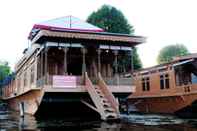 Exterior New Jacquline Heritage Houseboats Nigeen Lake