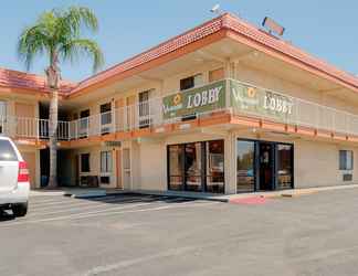 Exterior 2 Vagabond Inn Bakersfield North