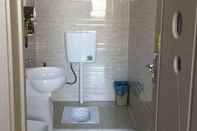 In-room Bathroom Center Of City Creo Hotel