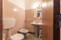 Phòng tắm bên trong Villas2Go2 Claraboia