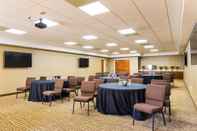 Functional Hall Comfort Suites Greenville South
