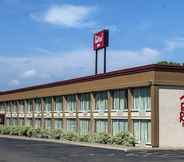 Bangunan 6 Red Roof Inn Cortland