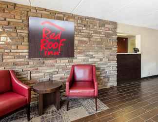 Lobi 2 Red Roof Inn Cortland