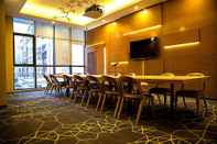 Functional Hall Holiday Inn Express Zhangjiakou Park View