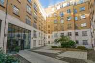 Exterior Central Belfast Apartments: Alfred Street