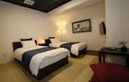 Kamar Tidur 3 Rozy Hotel Namba