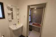 In-room Bathroom Rozy Hotel Namba
