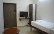 ห้องนอน 7 Hotel Sownthariyam