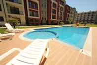 สระว่ายน้ำ Menada Rocamar Apartments