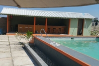 Swimming Pool Kiskeya Guest House