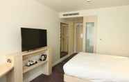 Bedroom 6 Hampton by Hilton London Docklands