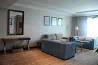 Common Space Rawda Suites Hotel
