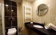 In-room Bathroom 3 Soylu Hotel