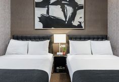 寝室 7 Park West Hotel