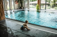 Swimming Pool Hotel Europa Business & SPA