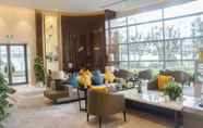 Lobi 5 Golden Eagle Summit Hotel Nanjing China