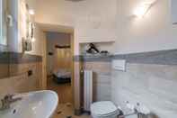 In-room Bathroom At Home Heart of Milan - Duomo Apartment
