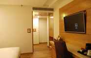 Kamar Tidur 7 Glades Hotel