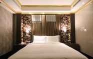Bedroom 3 Goldsand Hotel