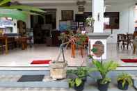 Lobby Puri Mandhara Lovina