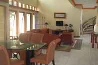 Common Space Simply Homy Guesthouse Graha Puspa