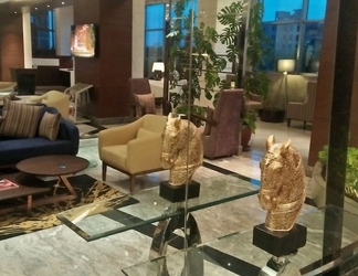 Lobby 2 Radisson Blu Pune Hinjawadi