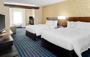 Bedroom 6 Fairfield Inn & Suites by Marriott Bakersfield North/Airport