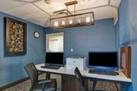 Functional Hall Homewood Suites by Hilton Aurora Naperville