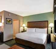 Bedroom 5 Homewood Suites by Hilton Aurora Naperville