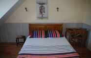 Bedroom 2 Hotel Des Bains