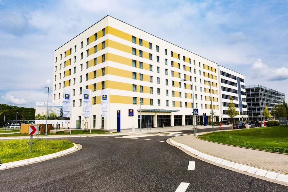 Exterior 2 Styles Hotel Frankfurt Airport