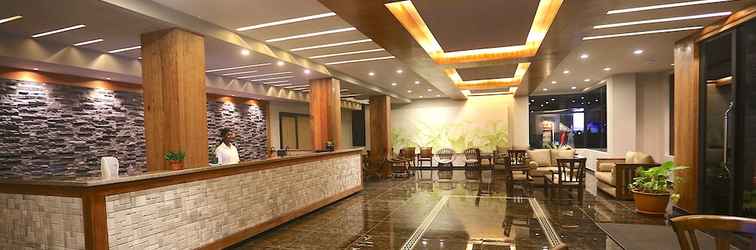 Lobby Kaani Grand Seaview