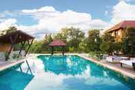 Swimming Pool Vannraj Resort and Spa