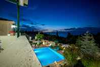Swimming Pool Ionian Villas Lefkas