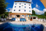 Swimming Pool South Beach Hotel