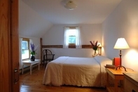 Bedroom Blue Barn Cottage