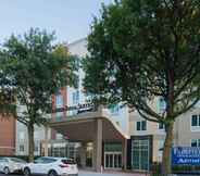 Bangunan 2 Fairfield Inn & Suites New York Queens/Fresh Meadows