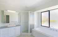 In-room Bathroom 4 Seahaven Villas by Rockingham Apartments