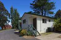 Exterior Rainbow Pines Tourist Caravan Park