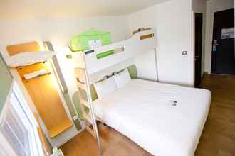 Bedroom 4 ibis budget Sarrebourg Buhl